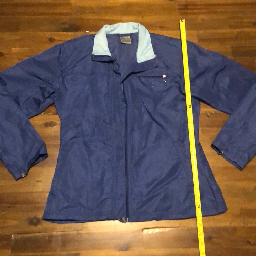Nike rain jacket - Picture 2 of 4